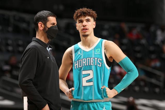 开云官网登录-3天2胜卫冕冠军！全民皆兵的黄蜂继续低调发育