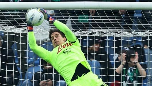 开云体育下载网址-米体：除平索利奥外，尤文门将位置下赛季或将迎来全面重组